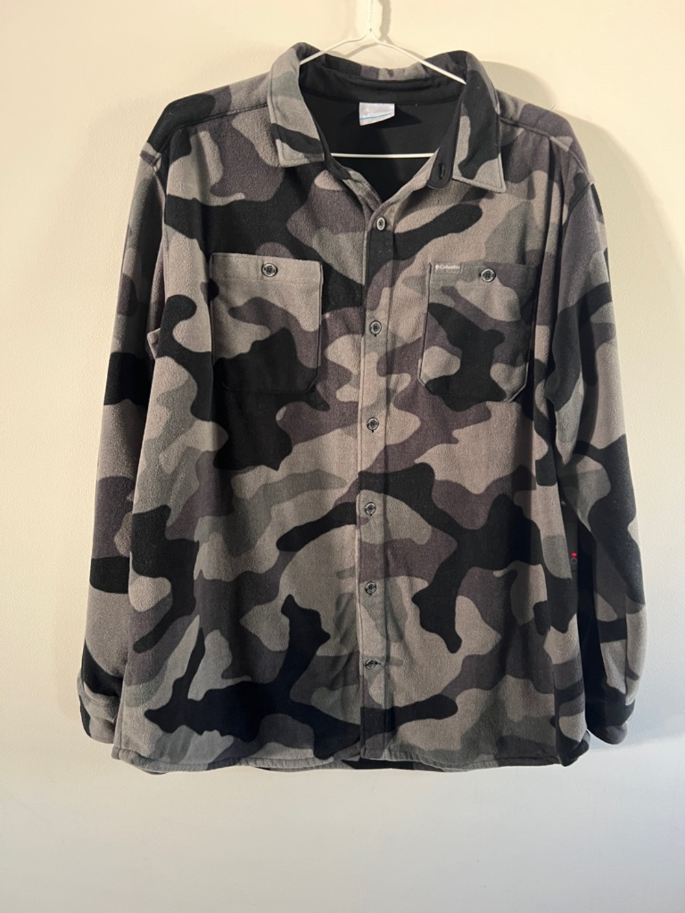 Columbia Black Fleece Pullover with Logo Tag